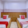 Отель OYO 90201 Hotel Bina Artha, фото 23