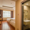 Отель GreenTree Inn Zhanjiang Haitian Bus Station Business Hotel, фото 4