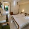 Отель Ionis Hotel, фото 2