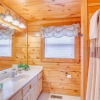 Отель Dream Catcher II 1 Bedroom Home with Hot Tub, фото 6
