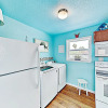 Отель New Listing! Updated Downtown W/ Private Pool 2 Bedroom Home, фото 10