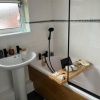 Отель Modern Cosy Home Sleeps 6 With Parking nr Preston, фото 10