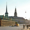 Отель Sanders Leaves - Charming 3-bdr Apt With City View, фото 12