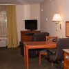 Отель Candlewood Suites Logan, an IHG Hotel, фото 5