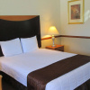 Отель Town and Country Inn, фото 5
