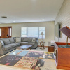 Отель Mid-century Modern Lakeland Retreat w/ Smart TV!, фото 14