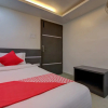 Отель OYO 29204 Hotel Blue Sapphire, фото 16