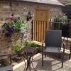 Отель Old Boot Garden Cottages, фото 4