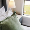 Отель StayAU Charming 4BR Retreat Wyndham Vale, фото 10