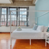 Отель Sosuite 2BR Apt w Balcony W D Gym On-site Bar, фото 3