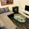 Отель Extraordinary Apartment & Mobile Home в Верзее