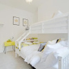 Отель Beside the Seaside Apartment - Sleeps 2 to 4 Guests - Fast Wifi, фото 14