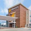 Отель La Quinta Inn & Suites By Wyndham Ponca City, фото 1