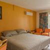 Отель Sea Breeze Beach Studio - Negril, фото 3