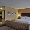 Отель Holiday Inn Express & Suites Costa Mesa, an IHG Hotel, фото 24