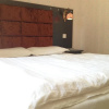 Отель Xi'an Qijia Apartment, фото 14