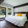 Отель Lazy Acres Farm And Suites, фото 12