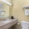 Отель Quality Inn & Suites Oceanside near Camp Pendleton, фото 8