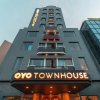 Отель OYO 1 Townhouse Hotel Salemba, фото 2