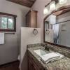 Отель Crest View, 3 Bedrooms, Fireplace, WiFi, Grill, HDTV, Sleeps 6, фото 3