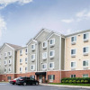 Отель Suburban Extended Stay Northeast, фото 1
