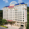 Отель Ramada By Wyndham Shaoguan Danxia Mountain, фото 1
