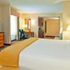 Отель Holiday Inn Express Hotel & Suites Birmingham - Inverness, an IHG Hotel, фото 5