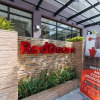 Отель RedDoorz Plus Evangelista Street Makati, фото 9