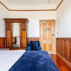 Отель Stunning 5 Bedroom Large Apartment With Parking, фото 2