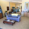 Отель Al Mare Beachfront Retreat в Блю Бей