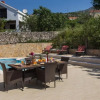 Отель Villa Avoca - Four Bedroom Apartment With Two Balconies and Swimming Pool ID Direct Booker 2124, фото 16