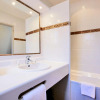 Отель Hôtel Kyriad Nîmes Centre, фото 8