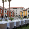 Отель The Royal Family Suites, фото 2