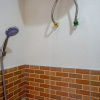 Отель RedDoorz Syariah near GOR Satria 4, фото 8