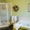 Отель Still Waters Bed and Breakfast, фото 8