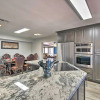 Отель Charming Home < 11 Mi to Downtown Phoenix!, фото 13