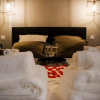 Отель La Suite Romantique avec Jacuzzi au Cœur de Perpignan, фото 14
