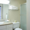 Отель Capital Suites Iqaluit, фото 8