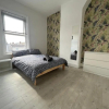 Отель Safari Apartment, Free Parking, 10Min Walk To Blackpool tower, sleeps 12, фото 4