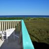 Отель Dolphin House On The Beach - Four Bedroom Home, фото 22