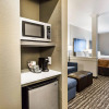 Отель Comfort Suites Near Sam Houston Race Park, фото 6
