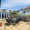 Отель Detached Holiday Home With Garden and Unhindered View of Beautiful Nature and sea, фото 10
