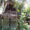 Отель Taman Selini Wahana Beach Bungalows в Пемутеране
