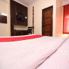 Отель OYO 12115 Hotel Raghuraj Palace, фото 4