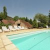 Отель Charming Cottage with Pool in Vezac South of France в Везаке