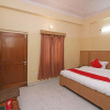 Отель OYO 24103 Akbar Guest House, фото 11