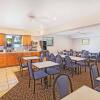 Отель Days Inn by Wyndham Mackinaw City/Bridgeview Area, фото 18