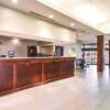 Отель Norwood Inn & Suites Milwaukee в Милуоках