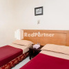 Отель Reddoorz Plus @ Jl Kh Wahid Hasyim Medan, фото 11