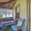 Отель 'grandma's Cottage' w/ Sunroom: Walk to Beach, фото 6